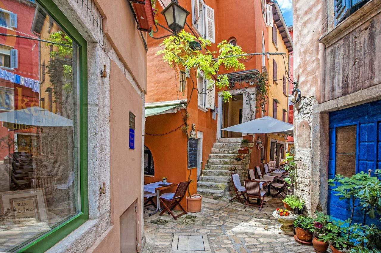 Apartments Casa Rubeus ロヴィニ エクステリア 写真