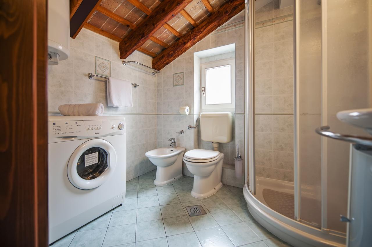 Apartments Casa Rubeus ロヴィニ エクステリア 写真